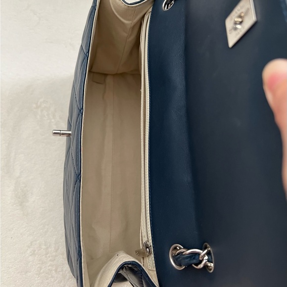 ❌❌SOLD❌❌Authentic Chanel Jumbo Lambskin/ Calfskin Classic Single Flap Handbag - Picture 5 of 16